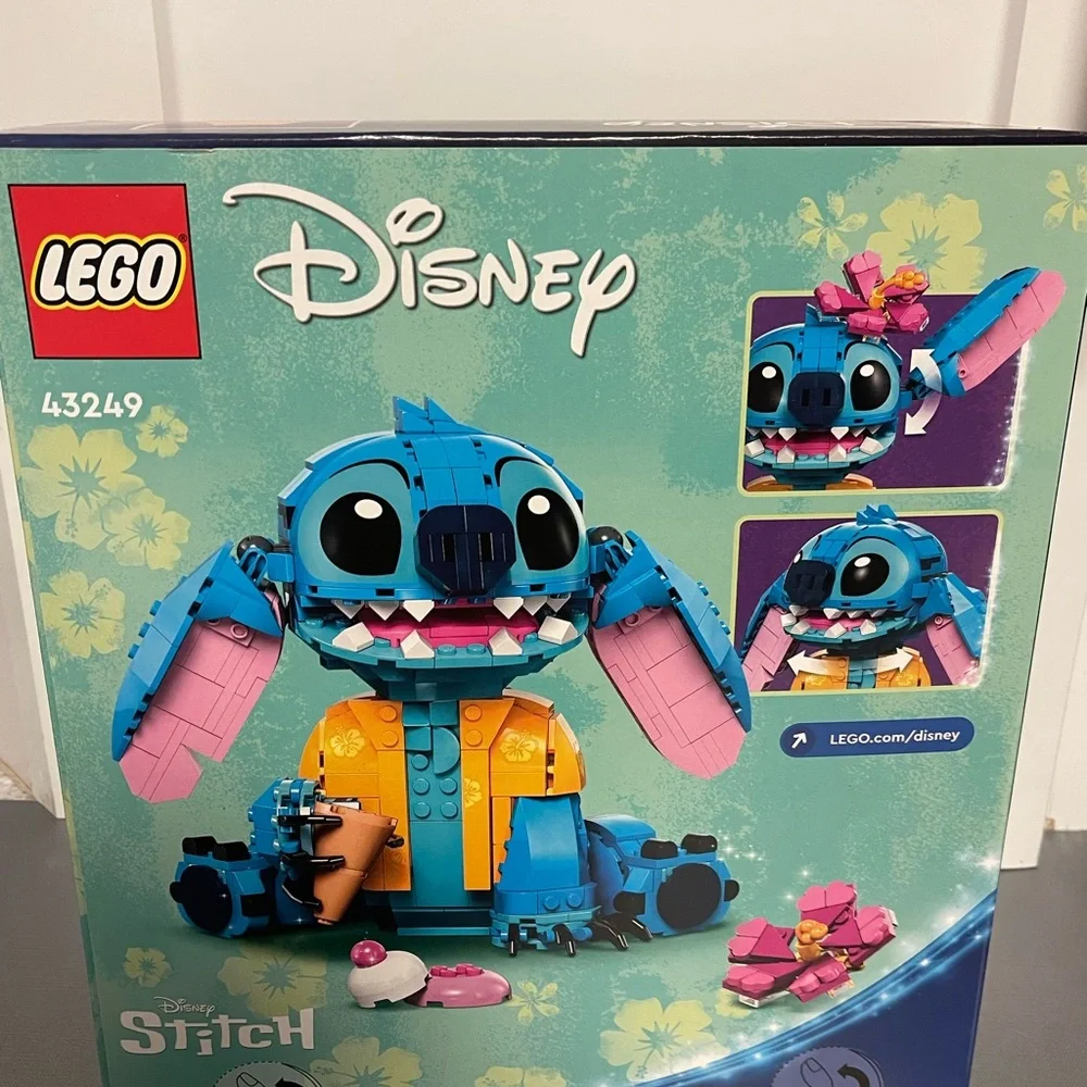 LEGO Disney 43249 Lilo & Stitch Building Toy Set 430Pcs 9+ NIB Sealed